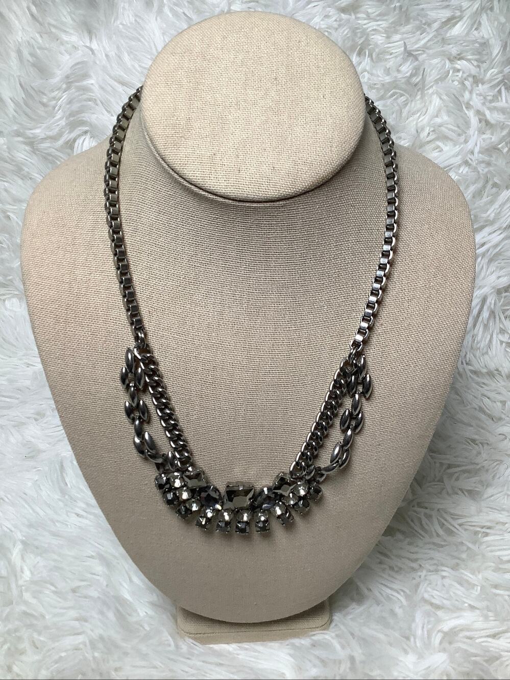 LOFT Silver Smoky Rhinestone Chunky Chain Collar Bib Necklace Statement A5-34